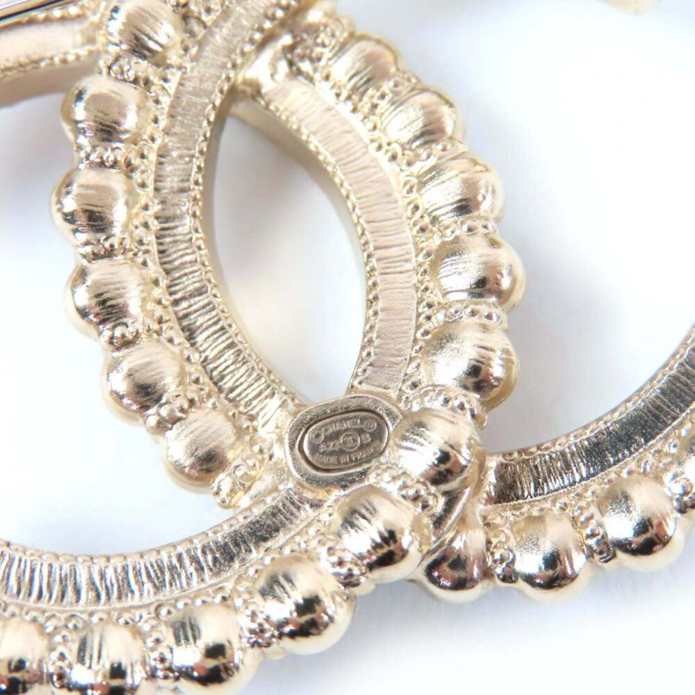 CHANEL Black Logo Brooch - Picture 5 of 6